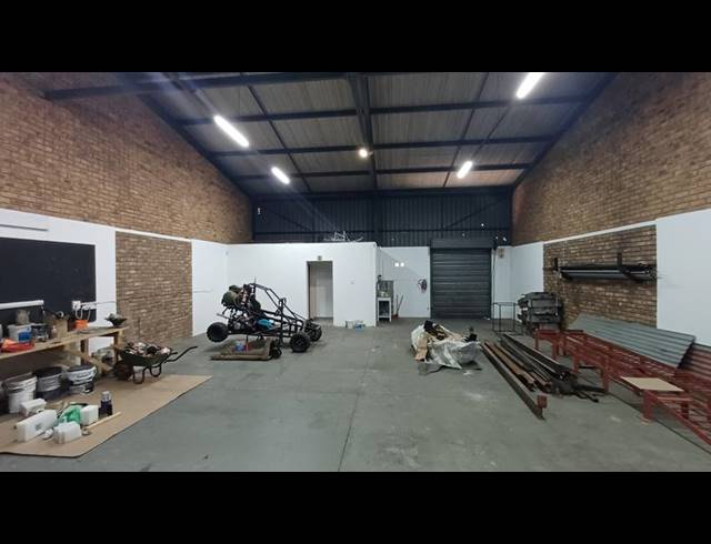 INDUSTRIAL PROPERTY TO RENT IN HENNOPSPARK